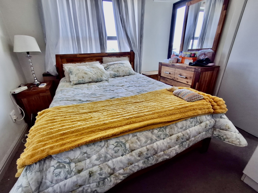 1 Bedroom Property for Sale in Royal Ascot Western Cape